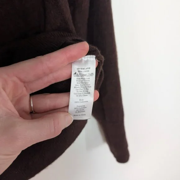 Everlane 100% Cashmere mock neck sweater - Picture 3 of 5